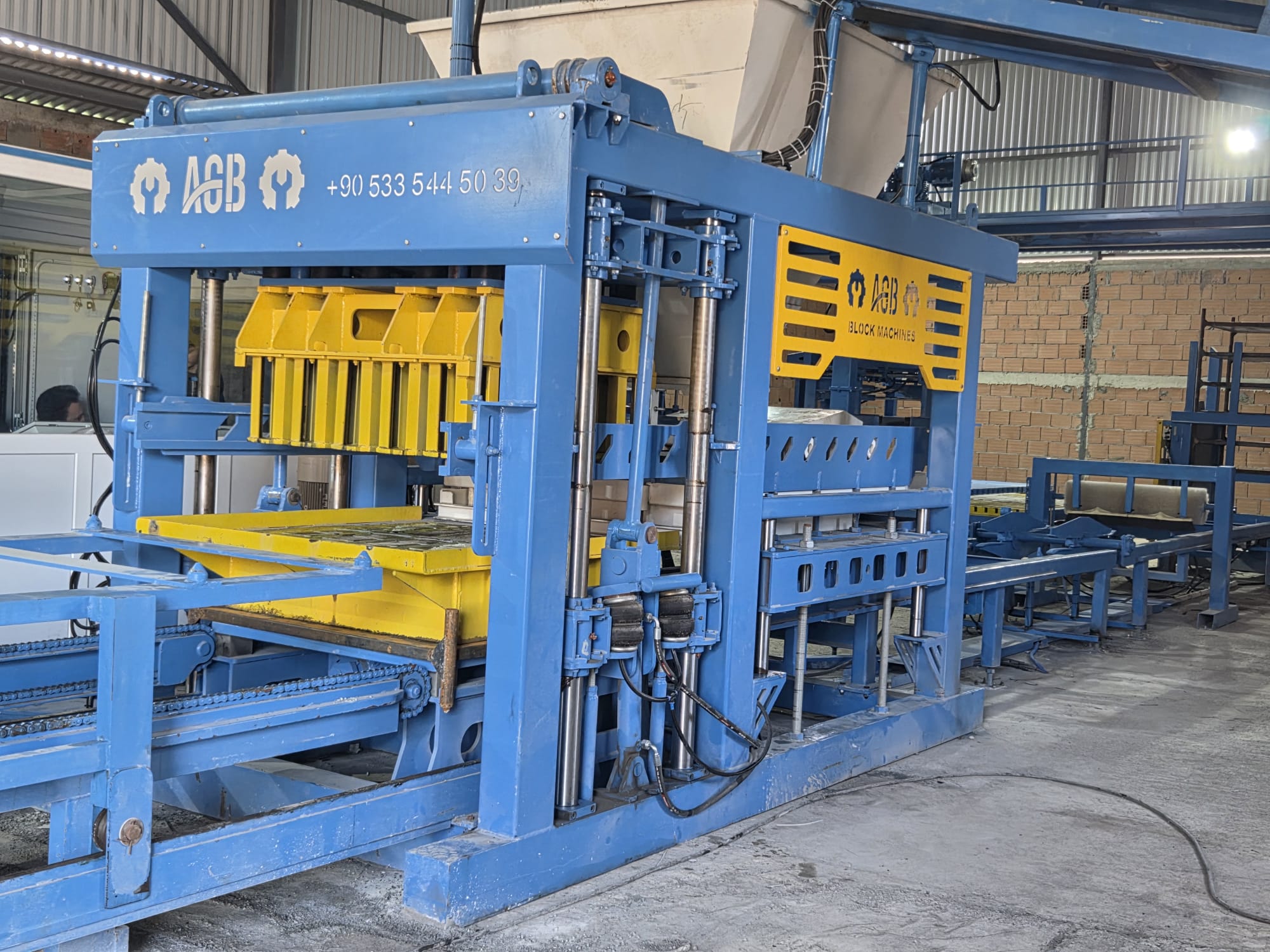 Machine a Parpaing Automatique